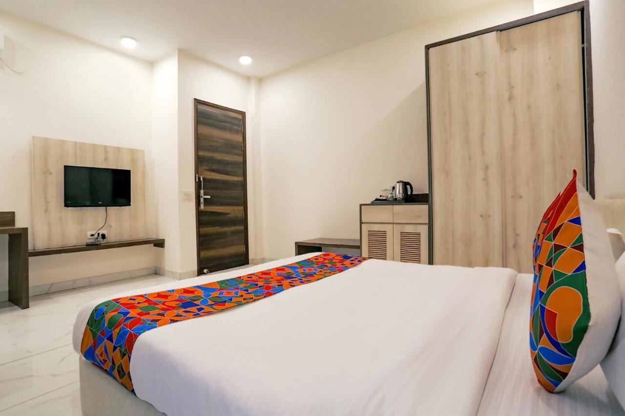 Fabhotel Ab Inn Huda City Center Gurgaon Exterior photo