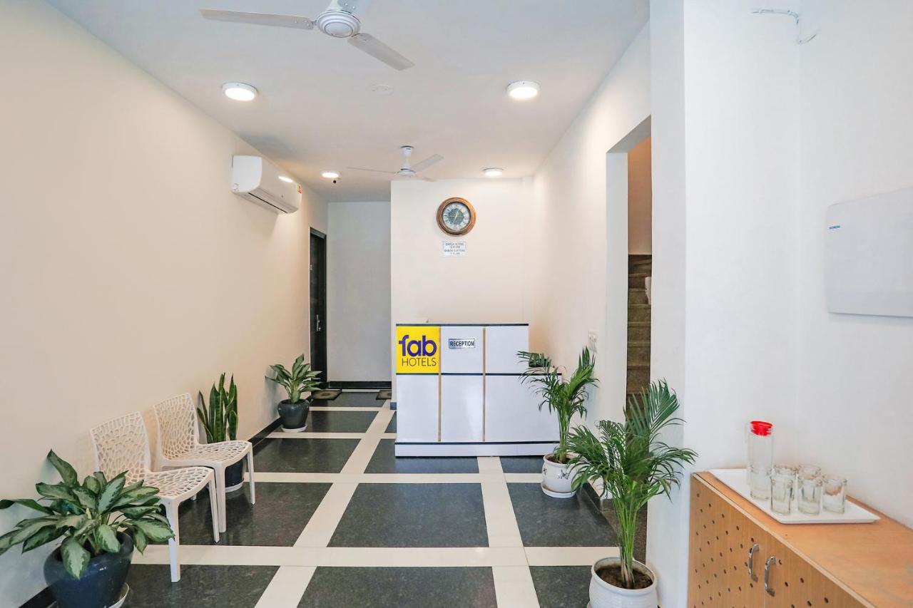 Fabhotel Ab Inn Huda City Center Gurgaon Exterior photo